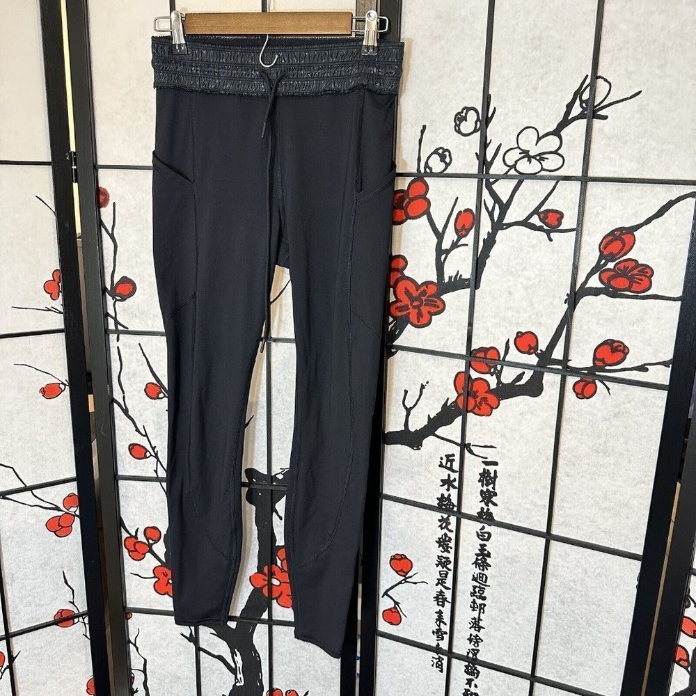 Athleta Womens Rainier Tight Legging Size XS Black Zip Pockets Reflective